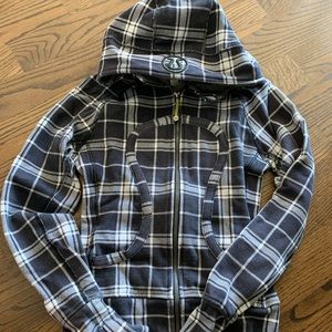 Lululemon size 2 grey/white plaid scuba hoodie!